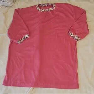 Vintage Womens Tee Pink With Floral Trim Size 40 (Approx. US XL)